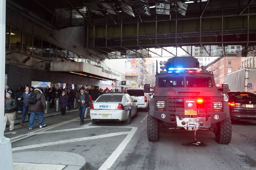 Un hombre, que ha sido detenido, habría intentado acceder al metro en la zona de Times Square con un artefacto.