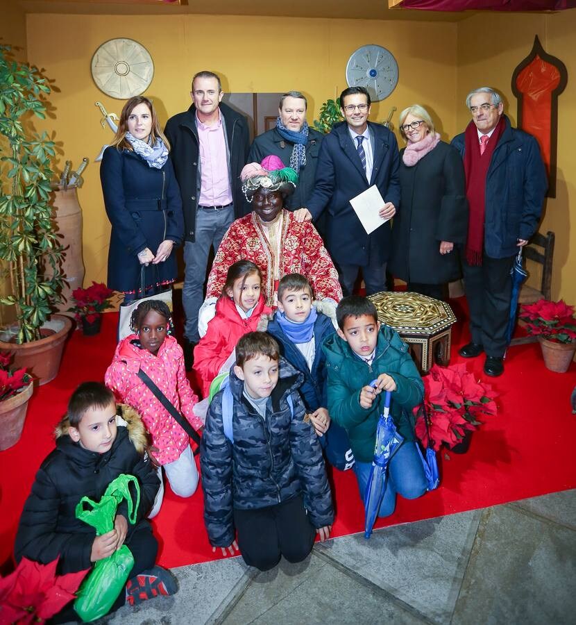 Un año más, gracias a IDEAL, el emisario de los Reyes Magos espera a los más pequeños en el Ayuntamiento