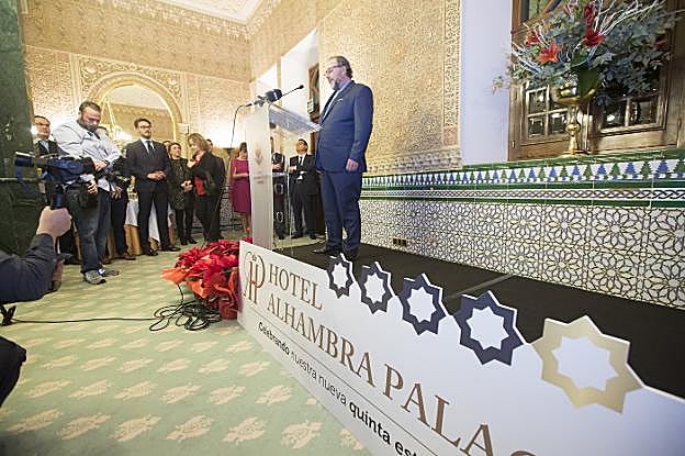 El presidente de la empresa, Pablo Basa, se dirige a los asistentes.