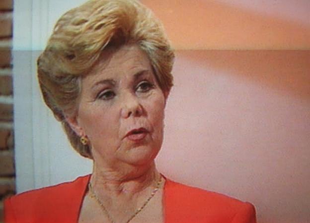 Asesinada. Ana Orantes, hace 20 años, en Canal Sur Televisión, un 4 de diciembre, 13 días antes de ser quemada por su exmarido.