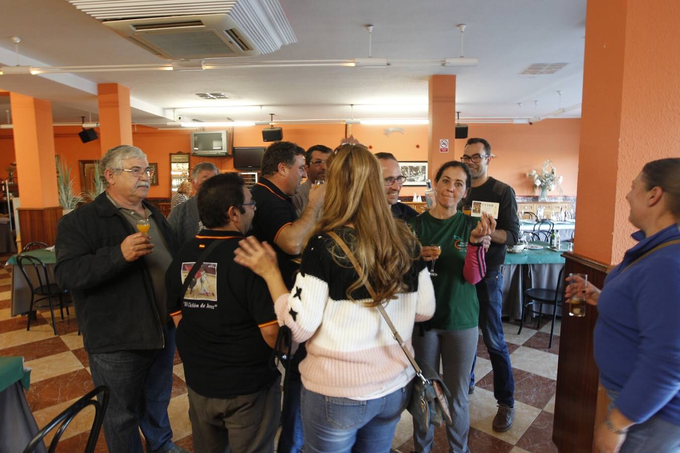 Los décimos los compró durante un viaje que hizo entre el 13 y 16 de agosto, cuando acudió por su gran afición a los toros a las fiestas de El Bibio, en Gijón, para ver torear a Juan José Padilla