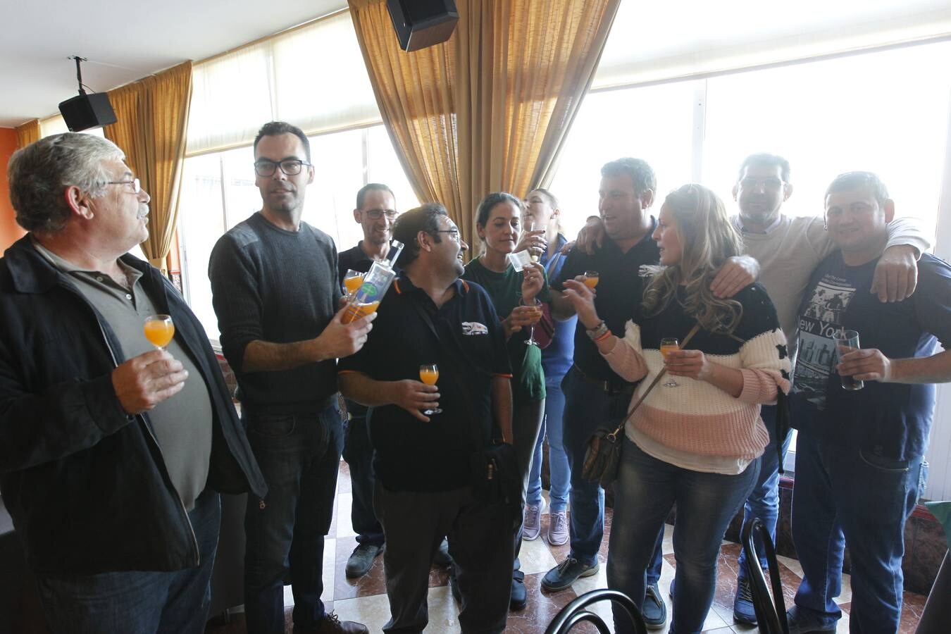 Los décimos los compró durante un viaje que hizo entre el 13 y 16 de agosto, cuando acudió por su gran afición a los toros a las fiestas de El Bibio, en Gijón, para ver torear a Juan José Padilla