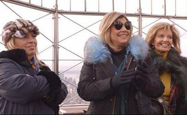 Discusión en ‘Las Campos’ entre Carmen Borrego y Terelu Campos desde el Empire State