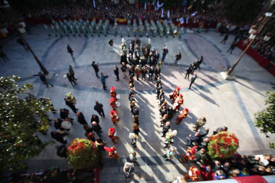 El acto ha repetido el fuerte dispositivo de seguridad de ediciones anteriores en el que han participado policías locales, agentes de la Policía Nacional y antidisturbios