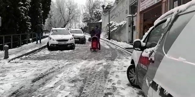 Día de Reyes teñido de blanco en la capital