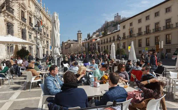 Los meteorólogos avisan: 'pequeña primavera' en Granada y parte de España desde el miércoles