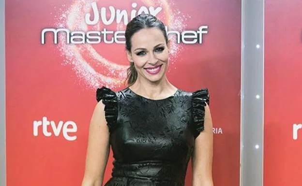 Así lidia una embarazadísima Eva González ante las adversidades en 'MasterChef'