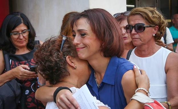 Agosto 2017. En la imagen, a su salida de los juzgados de la Caleta tras salir en libertad.