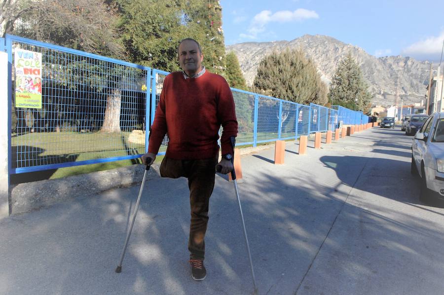 Jorge y Juanlu, con problemas de movilidad, hicieron el Camino de Santiago, impulsan colectas solidarias y se atreven a participar en insólitas carreras. Marcial era una persona sin techo, pero salió de la calle y ahora trabaja ayudando a los demás
