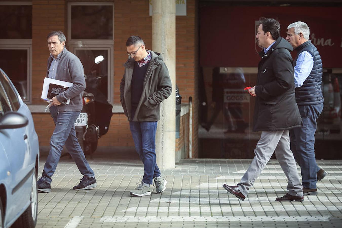 Esta actuación se ha producido en el marco de una operación por supuesto blanqueo de dinero procedente de fichajes del expresidente del club Quique Pina, que fue detenido esta mañana en Murcia