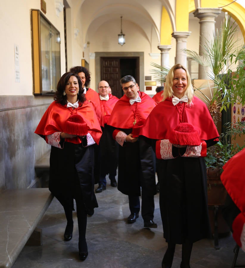 La facultad de Derecho ha celebrado esta semana a San Raimundo de Peñafort con un reconocimiento al personal y al alumnado