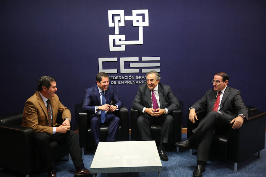 La Confederación de Empresarios celebra su cuarta década de vida con una jornada de trabajo y fiesta en la sede territorial del Bankia.