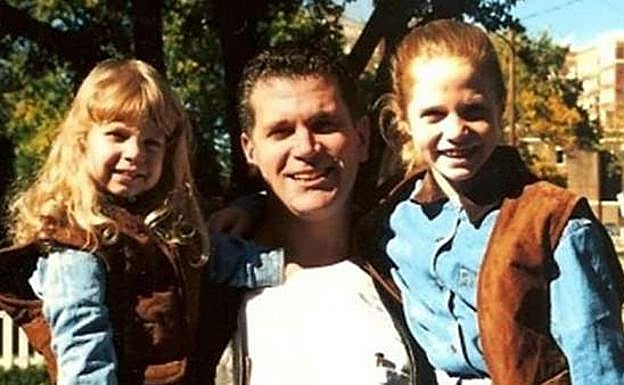 Ejecutan a un hombre que mató a sus dos hijas mientras mantenía a la madre al teléfono