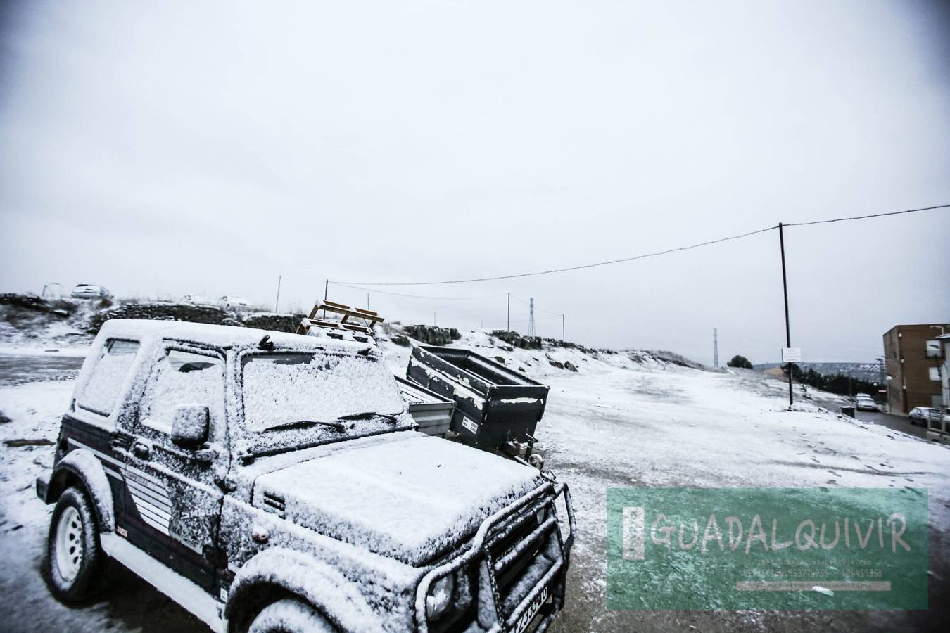 Los camiones tuvieron que quedarse inmovilizados para evitar el paso por Puerto Carretero