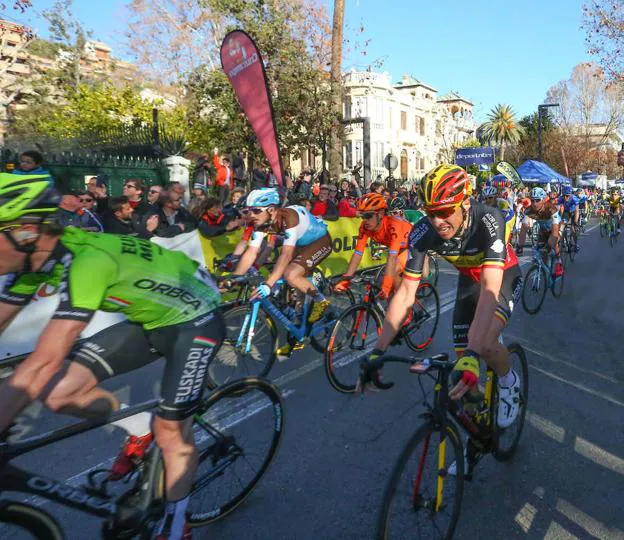 La Vuelta a su paso este miércoles por Granada capital.