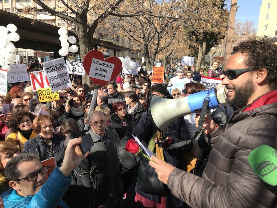 Justicia por la Sanidad ha celebrado esta concentración en la Caleta