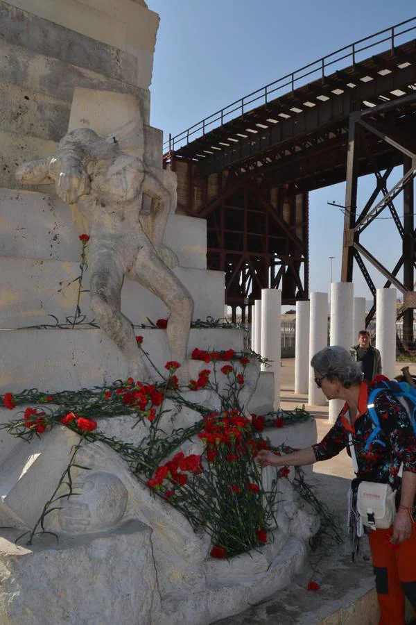 Una marcha iniciada el pasado 7 de febrero en Málaga llega a Almería para rendir homenaje a los fallecidos en el monumento de Mauthausen