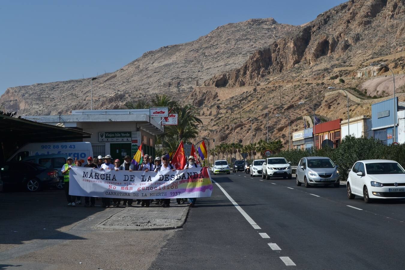 Una marcha iniciada el pasado 7 de febrero en Málaga llega a Almería para rendir homenaje a los fallecidos en el monumento de Mauthausen