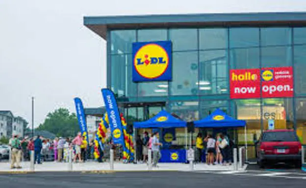 Lidl vuelve a la moda de los 90 en su nueva colección con descuento