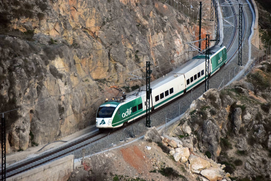 Los miembros de la Marea Amarilla han captado al vehículo a su entrada a la estación esta mañana