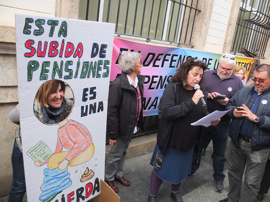 Fotos: Los jubilados se revuelven contra la &#039;microsubida&#039; de las pensiones