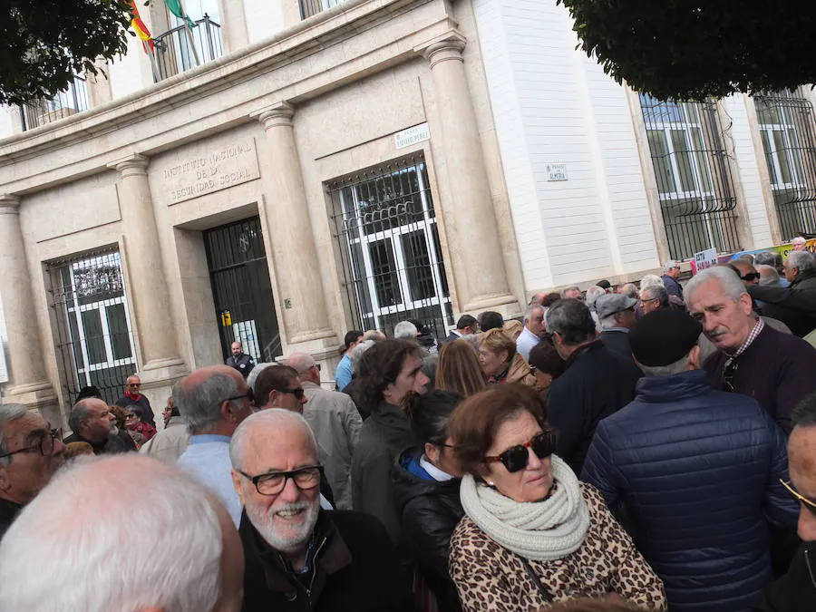 Fotos: Los jubilados se revuelven contra la &#039;microsubida&#039; de las pensiones