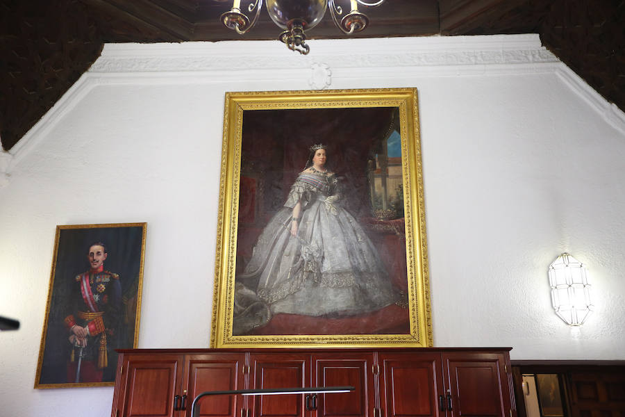 ‘Retrato de Isabel II’, de Madrazo, en el Gabinete del Rectorado.