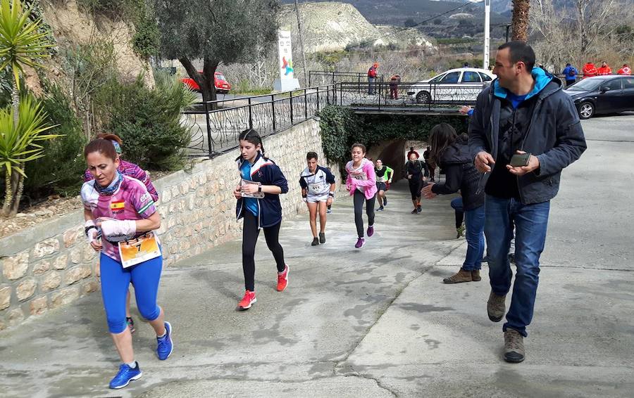 Ni la lluvia, ni el frío, han frenado una de las carreras más duras y atractivas en el Día de Andalucía