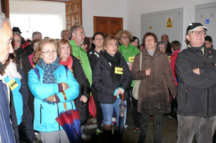 La Junta Local de la Asociación Española Contra el Cáncer y el Ayuntamiento de Órgiva han decidido cambiar la ruta por visitas guiadas a los lugares más emblemáticos del casco urbano por la lluvia