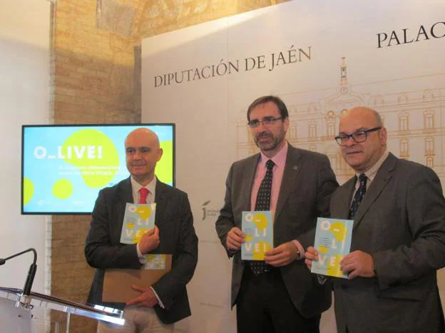 José Juan Gaforio, Juan Gómez y Manuel Fernández, ayer en la presentación del congreso. 