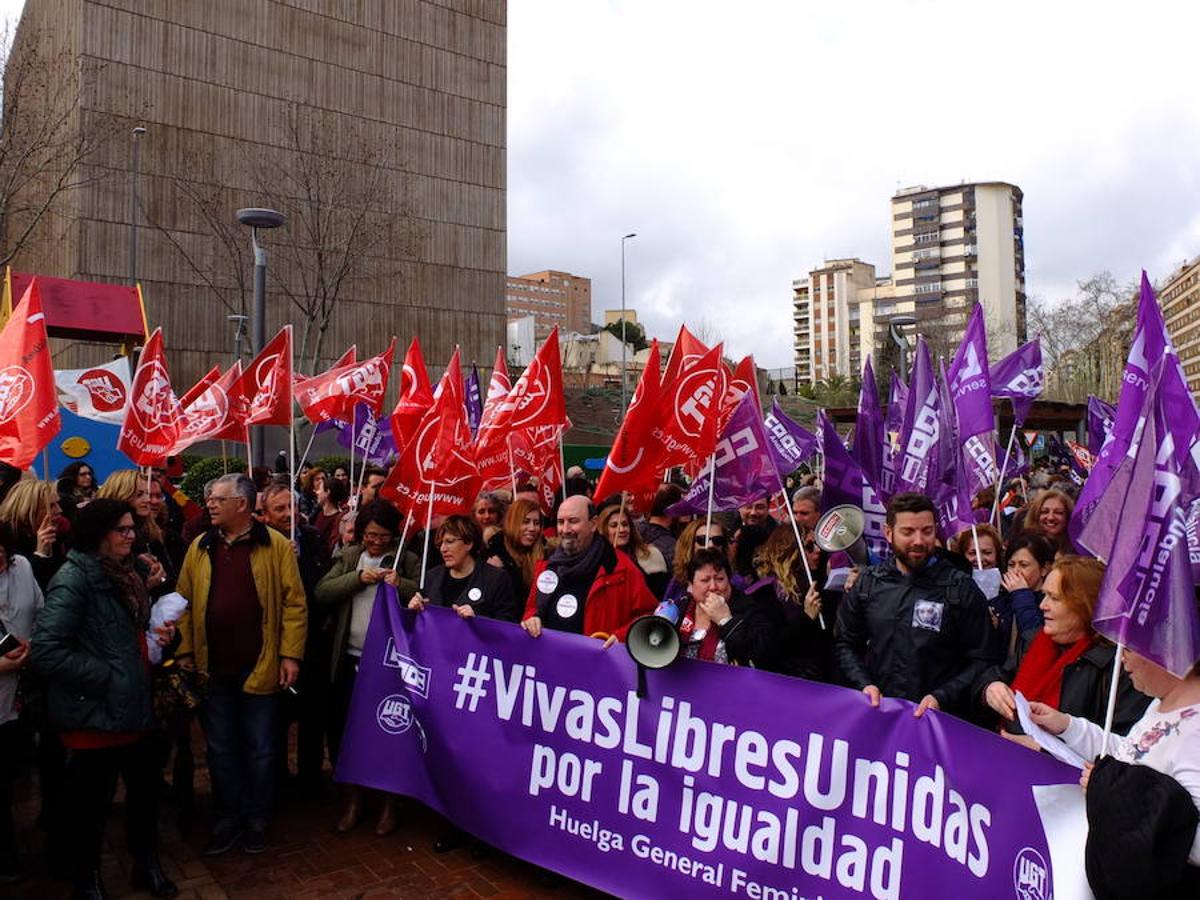 Así ha transcurrido la manifestación por el Día de la Mujer en Jaén