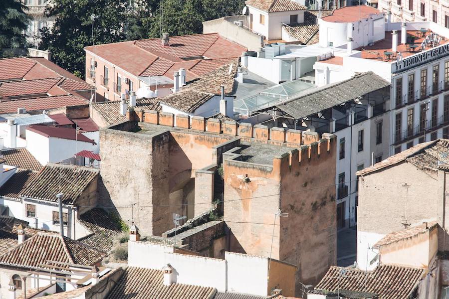Las zonas altas de la capital son unos de los lugares preferidos de los turistas para descubrir en todo su explendor la belleza que entraña cada rincón del territorio nazarí