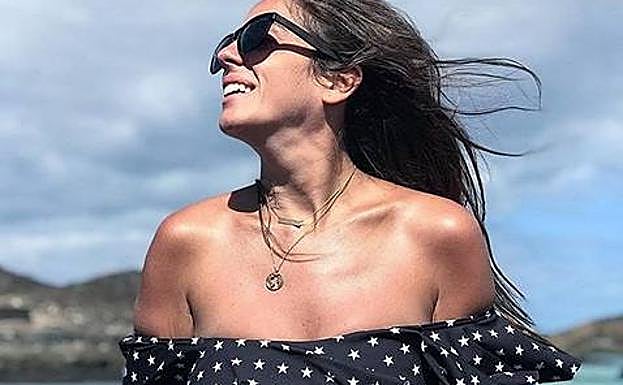 Anabel Pantoja enseña sin complejos sus cicatrices: "Esta es mi barriga y me encanta"
