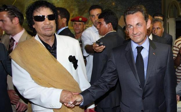 Gadafi y Sarkozy, en una imagen de julio de 2007. 