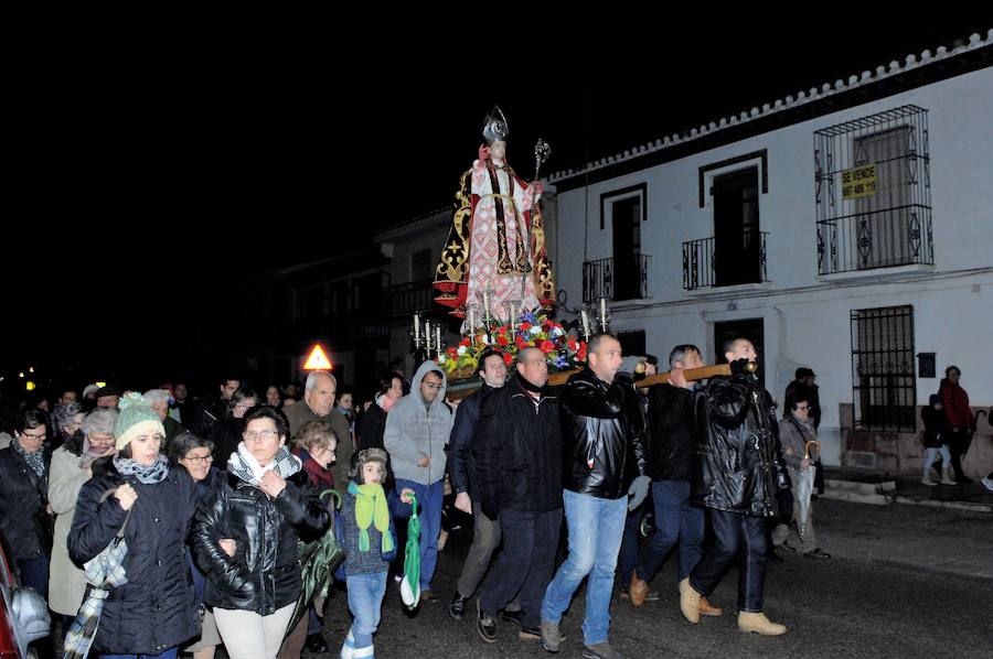 Trasladan la imagen de San Blas de Dúrcal a su ermita