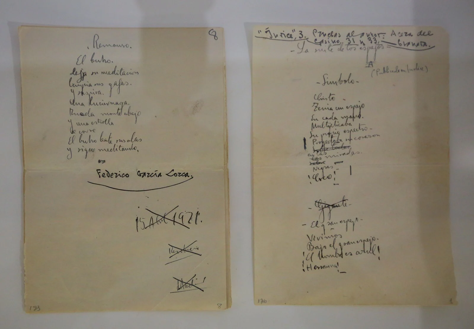 Manuscrito del poema 'Suite de los espejos', publicado por Federico García Lorca en el número 3 de la revista Índice en 1921. En la cabecera, como curiosidad, el poeta deja la dirección de su vivienda en Granada: Acera del Casino, 31 y 33. Fundación Lorca. 