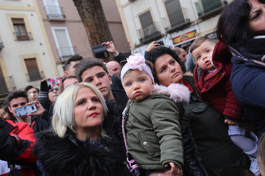 La hermandad de la Santa Cena ha retrasado este Domingo de Ramos su salida para finalmente procesionar desde las 19.00 horas 