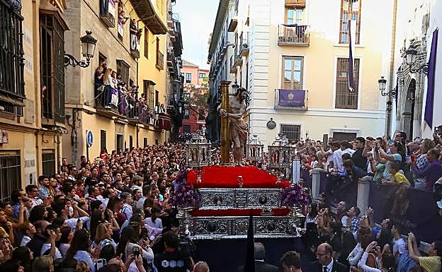 Llega la víspera de los días grandes
