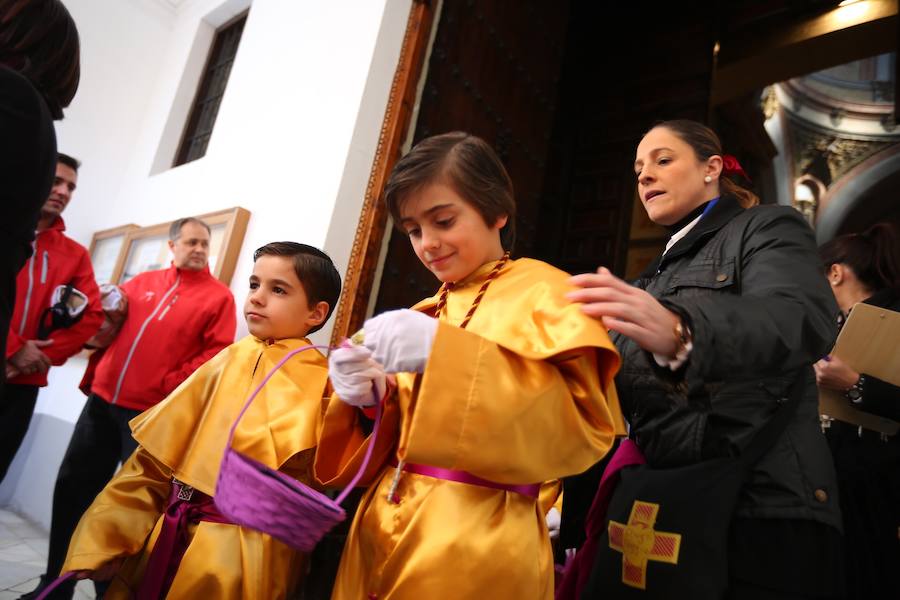 La cofradía del Rescate realiza este Lunes Santo una estación de penitencia especial, ya que la talla de su titular cumple trescientos años. Su confección se atribuye al círculo de los Mora (siglo XVIII).