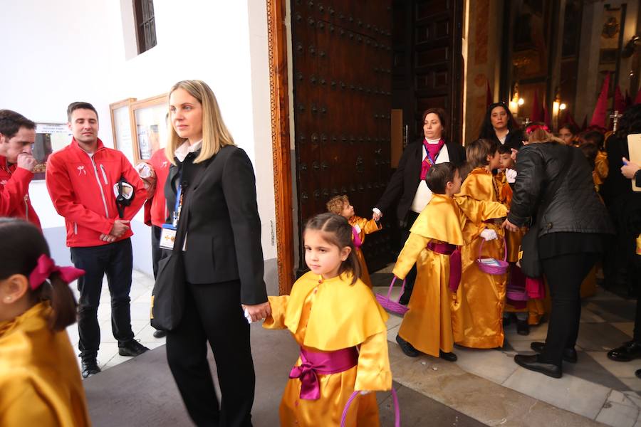 La cofradía del Rescate realiza este Lunes Santo una estación de penitencia especial, ya que la talla de su titular cumple trescientos años. Su confección se atribuye al círculo de los Mora (siglo XVIII).