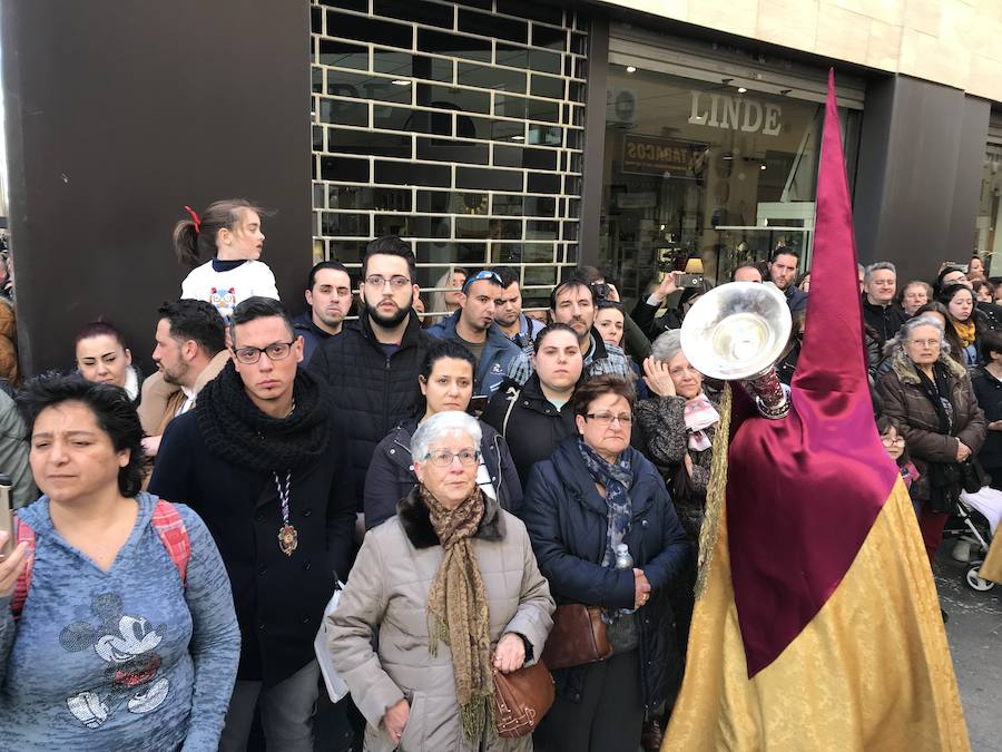 La cofradía del Rescate realiza este Lunes Santo una estación de penitencia especial, ya que la talla de su titular cumple trescientos años. Su confección se atribuye al círculo de los Mora (siglo XVIII).