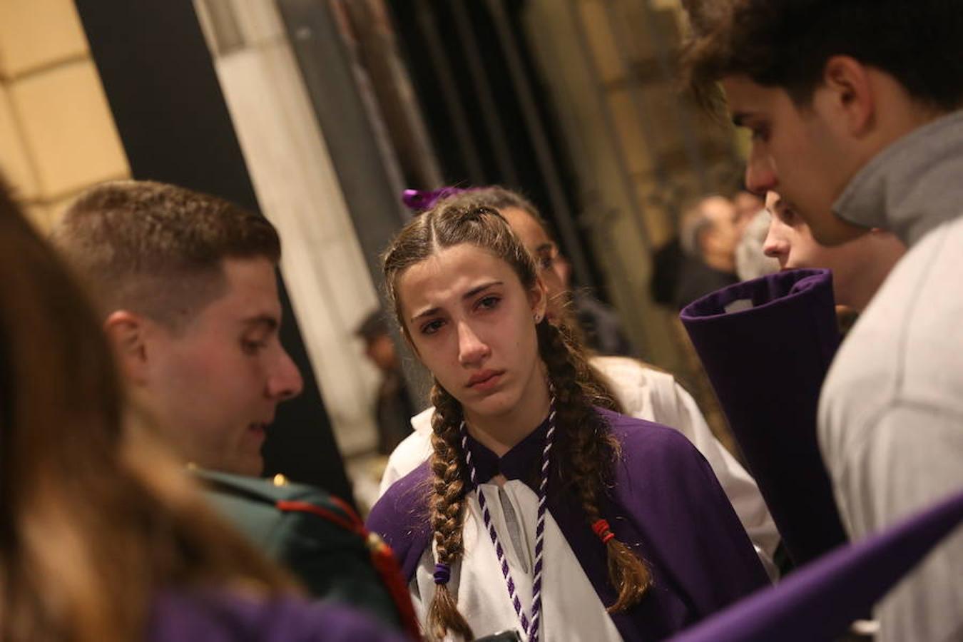 Lanzada, Vía Crucis, La Esperanza y La Cañilla protagonizan un Martes Santo en el que el sol acompaña a la devoción de miles de personas.