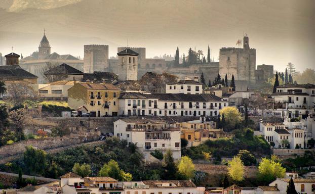 Últimas horas para votar por Granada: Lisboa es la rival para la final de mejor ciudad que visitar en 2018