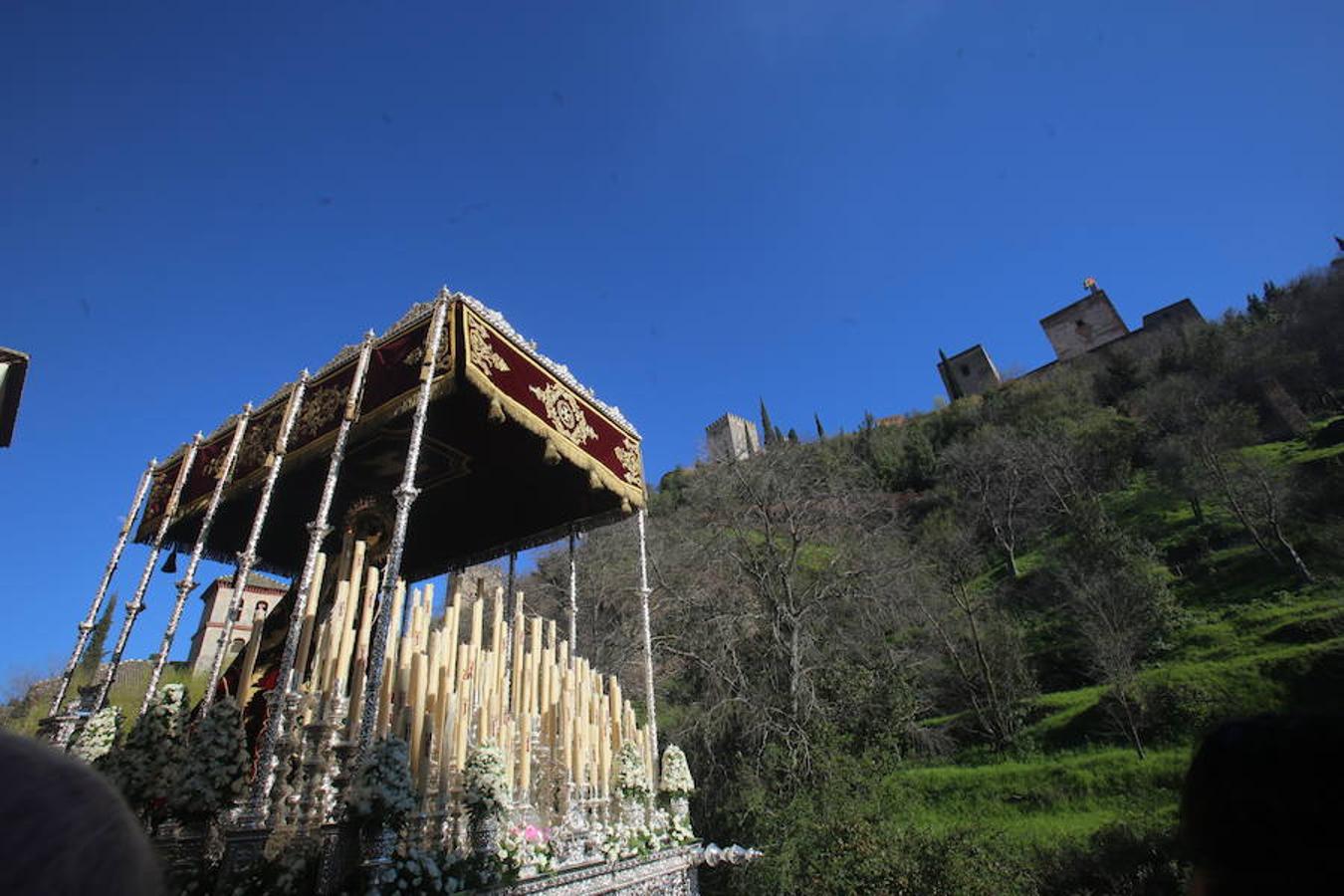 La Real Hermandad del Santo Via-Crucis, cofradía de Nazarenos de Nuestro Padre Jesús de la Amargura, María Santísima de las Lágrimas y Nuestra Señora de los reyes.