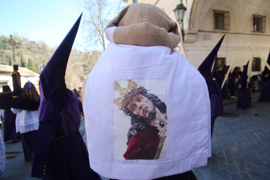 La Real Hermandad del Santo Via-Crucis, cofradía de Nazarenos de Nuestro Padre Jesús de la Amargura, María Santísima de las Lágrimas y Nuestra Señora de los reyes.