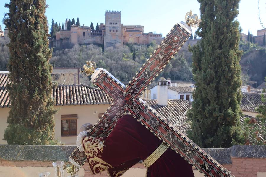 La Real Hermandad del Santo Via-Crucis, cofradía de Nazarenos de Nuestro Padre Jesús de la Amargura, María Santísima de las Lágrimas y Nuestra Señora de los reyes.