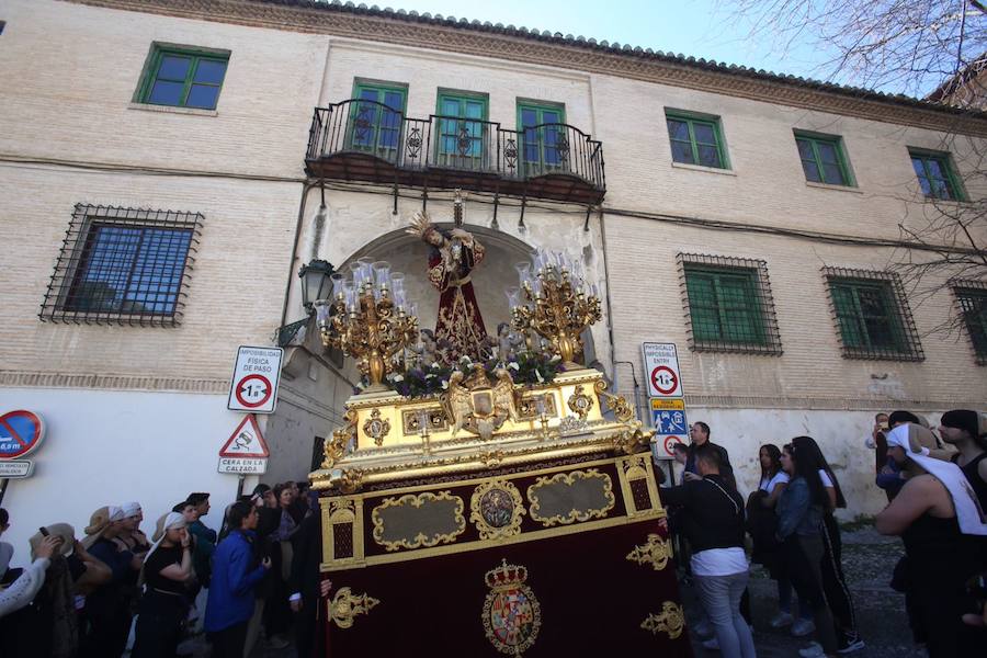 La Real Hermandad del Santo Via-Crucis, cofradía de Nazarenos de Nuestro Padre Jesús de la Amargura, María Santísima de las Lágrimas y Nuestra Señora de los reyes.