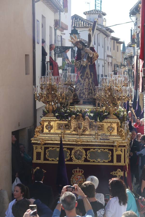 La Real Hermandad del Santo Via-Crucis, cofradía de Nazarenos de Nuestro Padre Jesús de la Amargura, María Santísima de las Lágrimas y Nuestra Señora de los reyes.