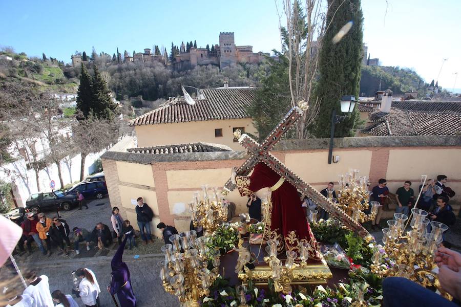 La Real Hermandad del Santo Via-Crucis, cofradía de Nazarenos de Nuestro Padre Jesús de la Amargura, María Santísima de las Lágrimas y Nuestra Señora de los reyes.