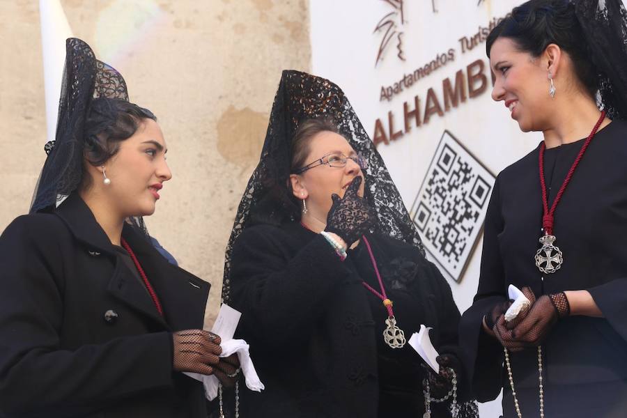 La Real Hermandad del Santo Via-Crucis, cofradía de Nazarenos de Nuestro Padre Jesús de la Amargura, María Santísima de las Lágrimas y Nuestra Señora de los reyes.